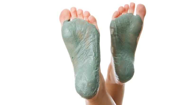 Foot Care. Mud treatment mask for leg.